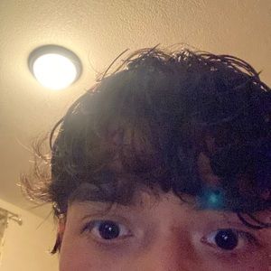 Meet your Posher, Emmanuel